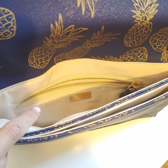 NWT Deux Lux Pineapple Clutch - Picture 5 of 8